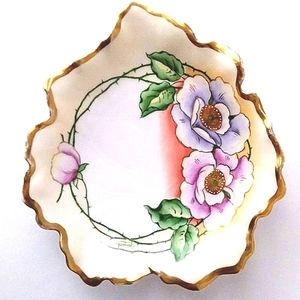 ANTIQUE Z.S & CO. BAVARIA PORCELAIN LEAF DISH GOLD RIM HOME DECOR SERVEWARE